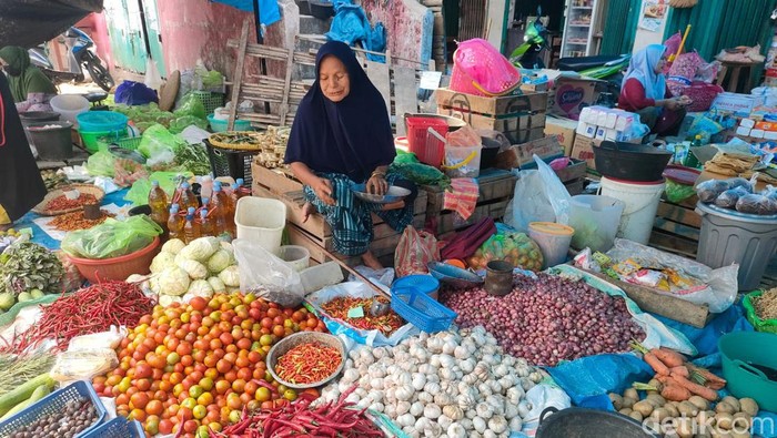 Pedagang di Pasar Polman. Abdy/detikcom
