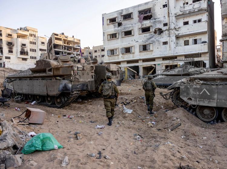 Penampakan Pasukan Israel Masuk Jantung Kota Gaza, Tank di Mana-mana