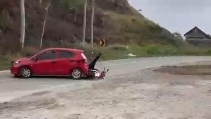 Polisi di Lampung nyaris dilindas saat kejar pencuri.