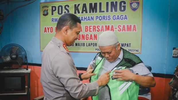 Polres Metro Tangerang Kota mengaktifkan kembali Poskamling untuk menjaga keamanan lingkungan warga