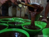 Potret Pembuatan Gula Kelapa Purbalingga, Omzetnya Rp 12 Juta Per Bulan