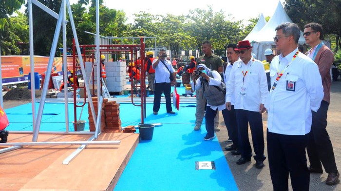 PUPR Kembangkan Sistem Informasi Jasa Konstruksi Terintegrasi Kementerian Pekerjaan Umum dan Perumahan Rakyat (PUPR) melalui Direktorat Jenderal Bina Konstruksi terus berupaya mengembangkan sistem informasi jasa konstruksi yang terintegrasi, sebagai bagian dari Sistem Pemerintahan Berbasis Elektronik (SPBE), untuk mendukung peningkatan kualitas Pengadaan Barang dan Jasa.