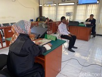 Terdakwa Pembunuhan Pegawai RRI Sorong Minta Keringanan Hukuman demi Anak