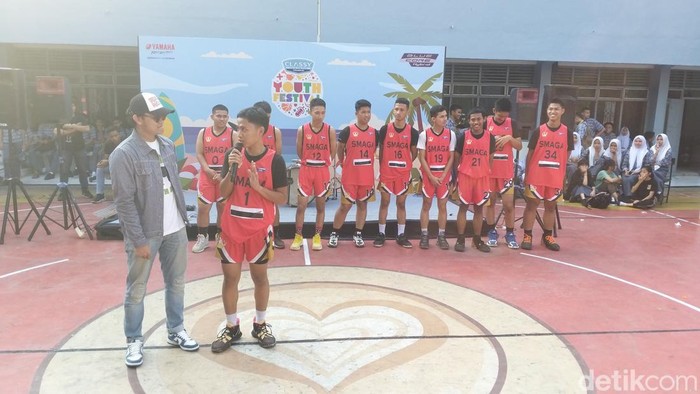 Siswa SMAN 3 Makassar siap mengikuti Classy Yamaha Youth Festival.