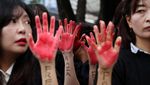 Tangan Berdarah Bela Palestina Muncul di Korsel