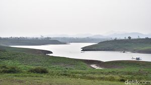 Indahnya Pemandangan dari Tepi Waduk Saguling KBB