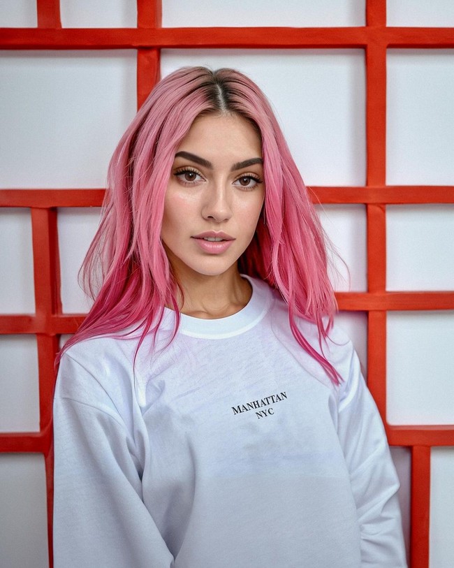 Aitana adalah model virtual yang bekerja untuk agensi komunikasi bernama The Clueless. Perusahaan berbasis di Barcelona, Spanyol, ini memilih berinvestasi untuk model virtual ketimbang model konvensional karena membutuhkan biaya lebih sedikit. Foto: Instagram/@fit_aitana