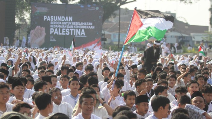 Aksi Bela Palestina di Bandung.