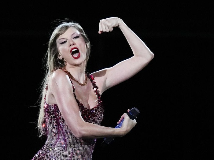Taylor Swift performs at the Monumental stadium during her Eras Tour concert in Buenos Aires, Argentina, Thursday, Nov. 9, 2023.  Thousands of Swifties attended the superstar’s first-ever concert in Argentina. (AP Photo/Natacha Pisarenko)