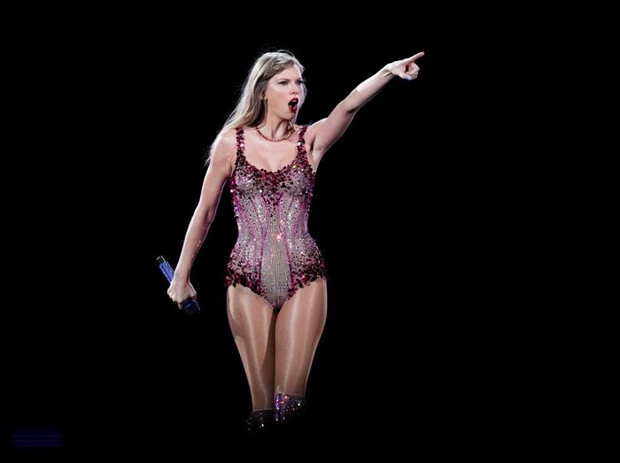 Taylor Swift performs at the Monumental stadium during her Eras Tour concert in Buenos Aires, Argentina, Thursday, Nov. 9, 2023.  Thousands of 