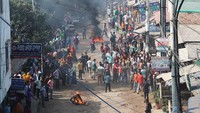 Begini suasana ricuh demo buruh garmen di Gazipur, Kamis (9/11/2023).