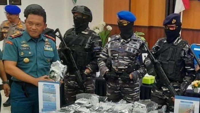Konferensi pers kasus 2 WNA Filipina membawa 23 Kg sabu ke Bulungan ditangkap aparat gabungan.