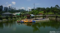 detikcom bersama BRI mengadakan program Jelajah Desa BRILiaN yang mengulas potensi dan inovasi desa di Indonesia baik dari segi perkembangan ekonomi, infrastruktur, hingga wisata serta dampaknya terhadap masyarakat lokal maupun nasional. Untuk mengetahui informasi program Desa BRILiaN lebih lanjut, ikuti terus informasinya hanya di jelajahdesabrilian.detik.com!  
