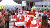 Adapun program itu ditargetkan dapat menjangkau 100.000 siswa dan siswi di 250 sekolah dasar (SD) yang tersebar di 12 kota di berbagai wilayah Indonesia. 