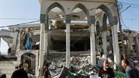 Berdasarkan hal itu, masjid di Gaza yang hancur akibat serangan Israel bertambah menjadi 59 masjid dan 136 masjid lainnya mengalami kerusakan. Hal ini disebutkan dalam pernyataan Kementerian Dalam Negeri di Gaza.  