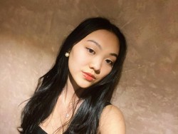 Video: Potret Putri Jet Li Jadi Model Majalah Vogue Hong Kong