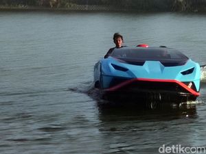 Di Sidoarjo Ada Lamborghini Bisa Jalan di Atas Air, Penasaran?