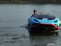 Di Sidoarjo Ada Lamborghini Bisa Jalan di Atas Air, Penasaran?