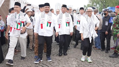 Lihat Lagi Momen Menag Ikut Serta dalam Aksi Bela Palestina di Monas