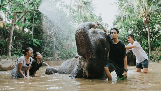 Lombok Wildlife Park.