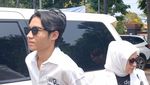 Okie Agustina Datangi Pengadilan Agama Bogor Ditemani Kiesha Alvaro