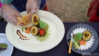 Pembukaan Pekan Budaya Majapahit ini juga diramaikan festival nasi bakar.