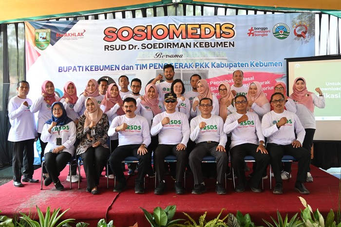 Pemerintah Kabupaten Kebumen melalui Rumah Sakit Umum Daerah Dr. Soedirman (RSDS) kembali menggencarkan pengobatan gratis untuk masyarakat di desa-desa.