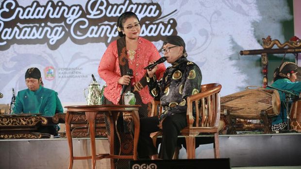 Penampilan Endah Laras dan Cak Diqin di Pentas Endahing Budoyo Larasing Campursari di Karanganyar 31 Oktober 2023 lalu.