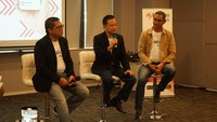 Dirancang untuk membantu individu mengelola rencana keuangan dengan lebih cermat, aplikasi ini memberikan keleluasaan seorang debitur untuk mengakses catatan riwayat kreditnya dan beragam indikator keuangan penting lainnya, seperti credit score, profil dan identitas, kemungkinan gagal bayar dan profil risiko.