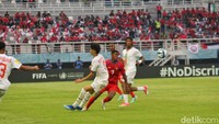 Pertandingan Panama vs Maroko berakhir 0-1 di babak pertama. Maroko untuk sementara unggul dari Panama. (Foto: Deny Prasto/detikJatim)