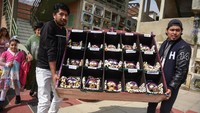 Tradisi dan budaya suku Aymara, Quechua, dan kelompok lainnya tetap kuat di Bolivia, di mana masyarakat adat merupakan mayoritas di negara yang terletak di jantung Amerika Selatan.  