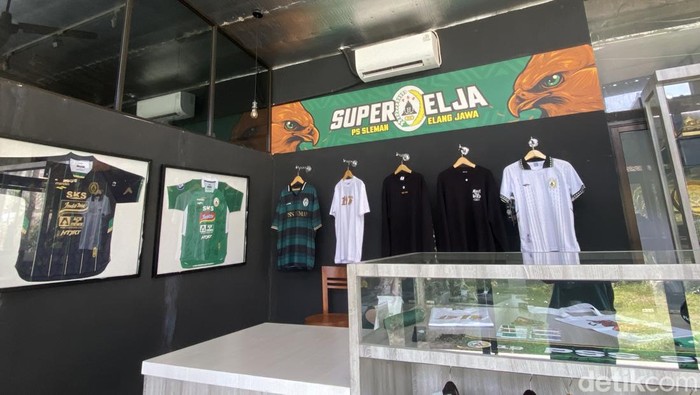 PSS Store, toko merchandise resmi PSS Sleman di Sariharjo, Ngaglik, Kabupaten Sleman, DIY, Kamis (9/11/2023).