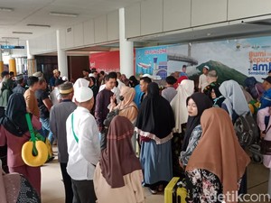 Cerita Agen Jambi PT MSI Rogoh Kocek Pribadi untuk Tiket 42 Jemaah Umrah