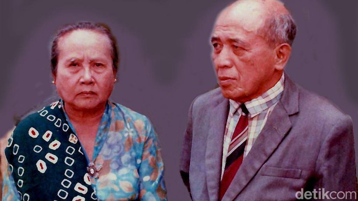 Raden Machjar Angga Koesoemadinata bersama Istrinya, Saminah.