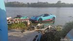 Memacu Replika Lamborghini Super Water Car di Kali Porong Sidoarjo
