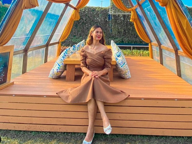 7 Foto Rumiyati Istri Willy Dozan yang Beda 31 Tahun, Disebut Bak Ayah-Anak