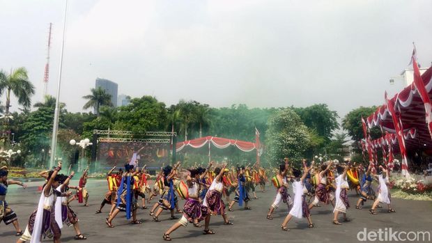 Semarak peringatan Hari Pahlawan di Surabaya