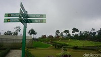 Penginapan ini bernama DLAS Cottage. Lokasinya berada persis di dalam kawasan desa wisata Lembah Asri Serang (DLAS), Purbalingga, Jawa Tengah. DLAS sendiri merupakan kawasan wisata yang mengusung konsep agrowisata dengan beragam wahana yang cocok untuk rekreasi hingga edukasi.  