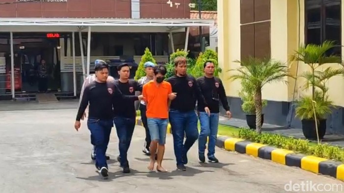 Sosok pembunuh Endang yang mayatnya ditemukan di dalam kamar mandi rumahnya