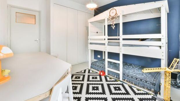 Contoh desain tempat tidur tingkat.