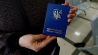 Tatyana Tapalova merupakan warga Ukraina yang melarikan diri karena perang yang terjadi di negaranya dengan Rusia.  