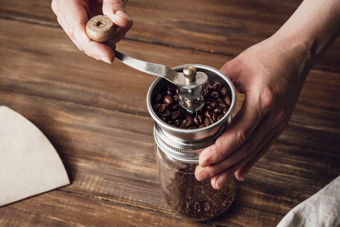 5 Fungsi Alat Penggiling Kopi Selain untuk Haluskan Biji Kopi