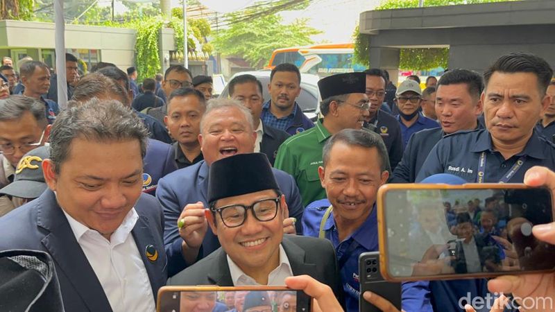 Anies-Cak Imin di kantor NasDem, 11 November 2023. (Anggi Muliawati/detikcom)