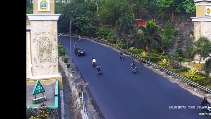 Tangkap layar CCTV Diskominfo Gunungkidul kondisi arus lalin di jalur Jogja-Wonosari pukul 07.44 WIB.