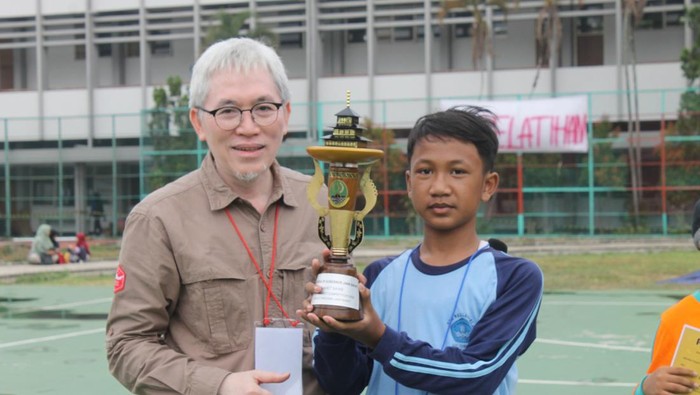 Azmi bocah SD di Bandung yang juarai kompetisi roket air se-Jabar
