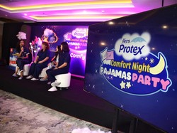 10 Foto Momen Seru Pajamas Party di Acara Hers Protex Bersama Beby Tsabina