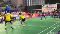 Sedangkan Kleopas/Rachel membela klub Jaya Raya. Foto: Mercy Raya/detikcom