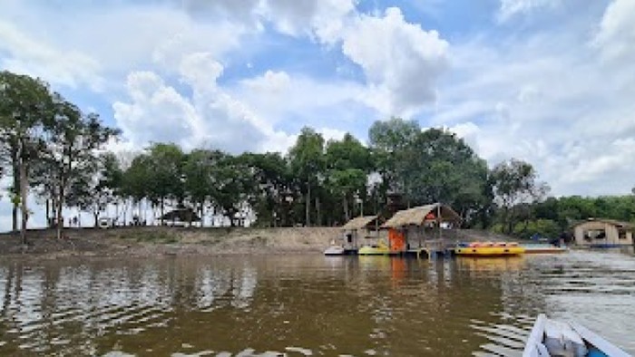 Danau Tangkas Jambi
