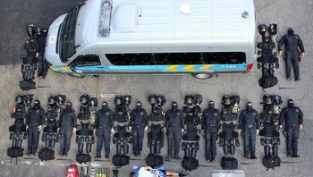 Unit Kerusuhan Polisi Ceko Foto: Boredpanda