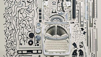 Mesin Ketik. Foto: Boredpanda